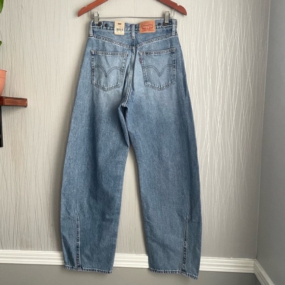 NWT Levi’s Cinch Barrel Jeans - Picture 10 of 16